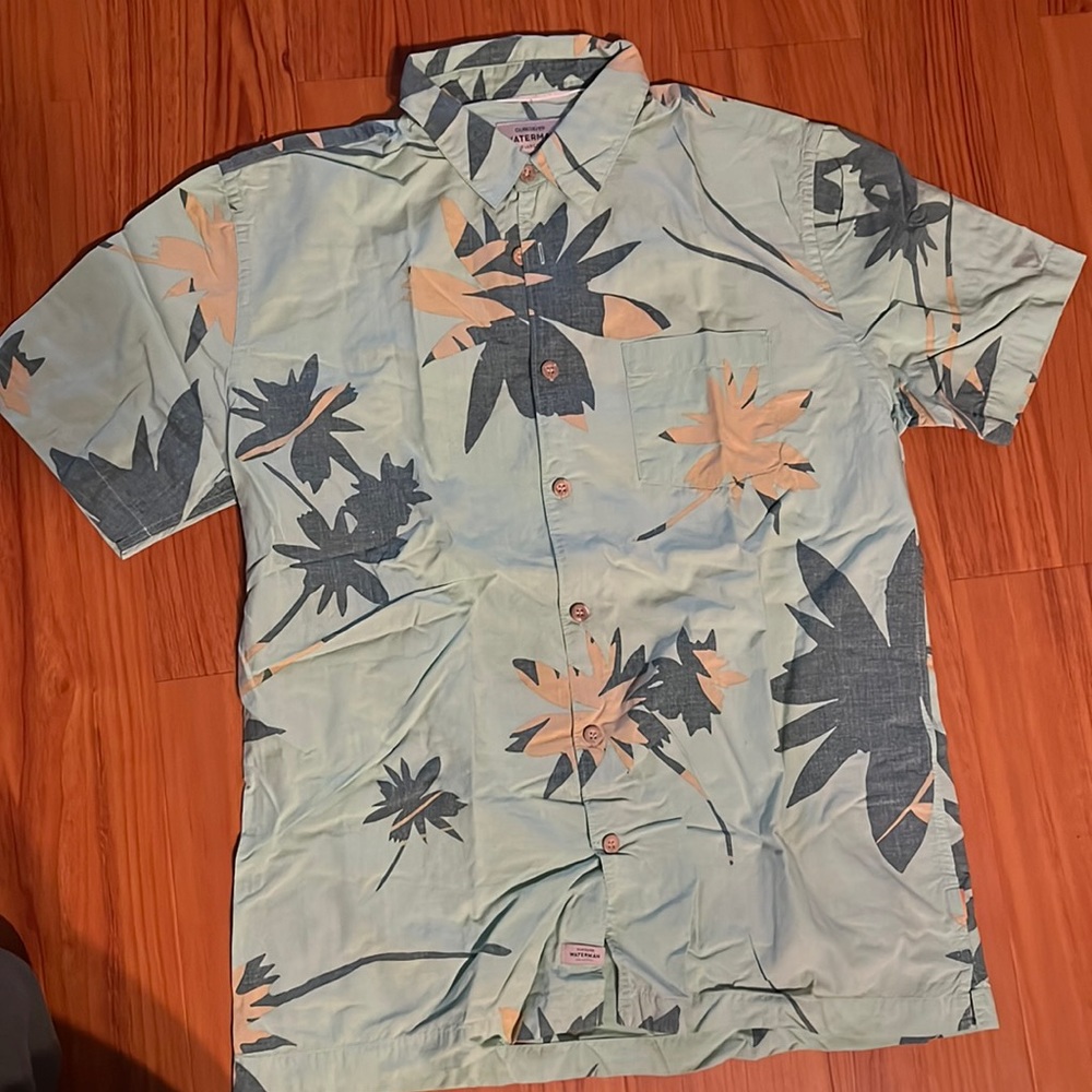 Quiksilver Waterman aloha shirt